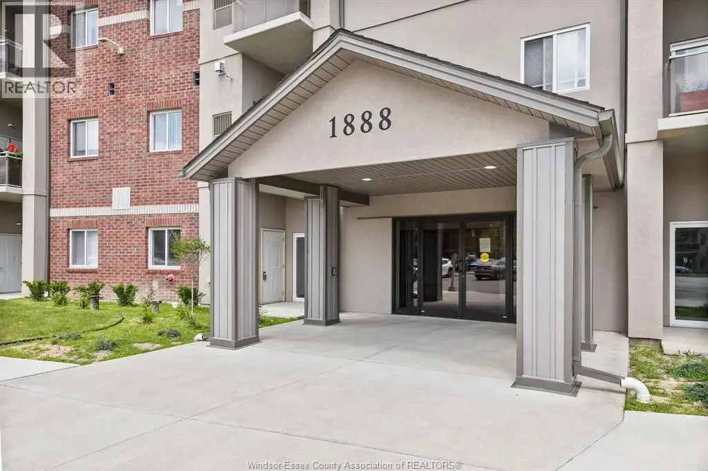 1888 Westview Unit# 205, LaSalle